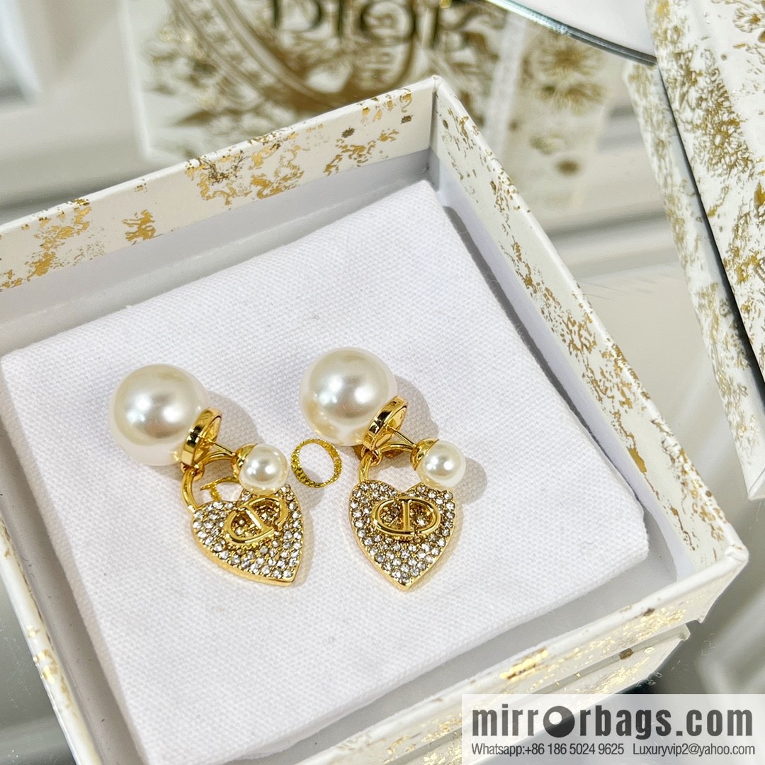New ☑️ Dior CD full diamond peach heart size pearl stud earrings