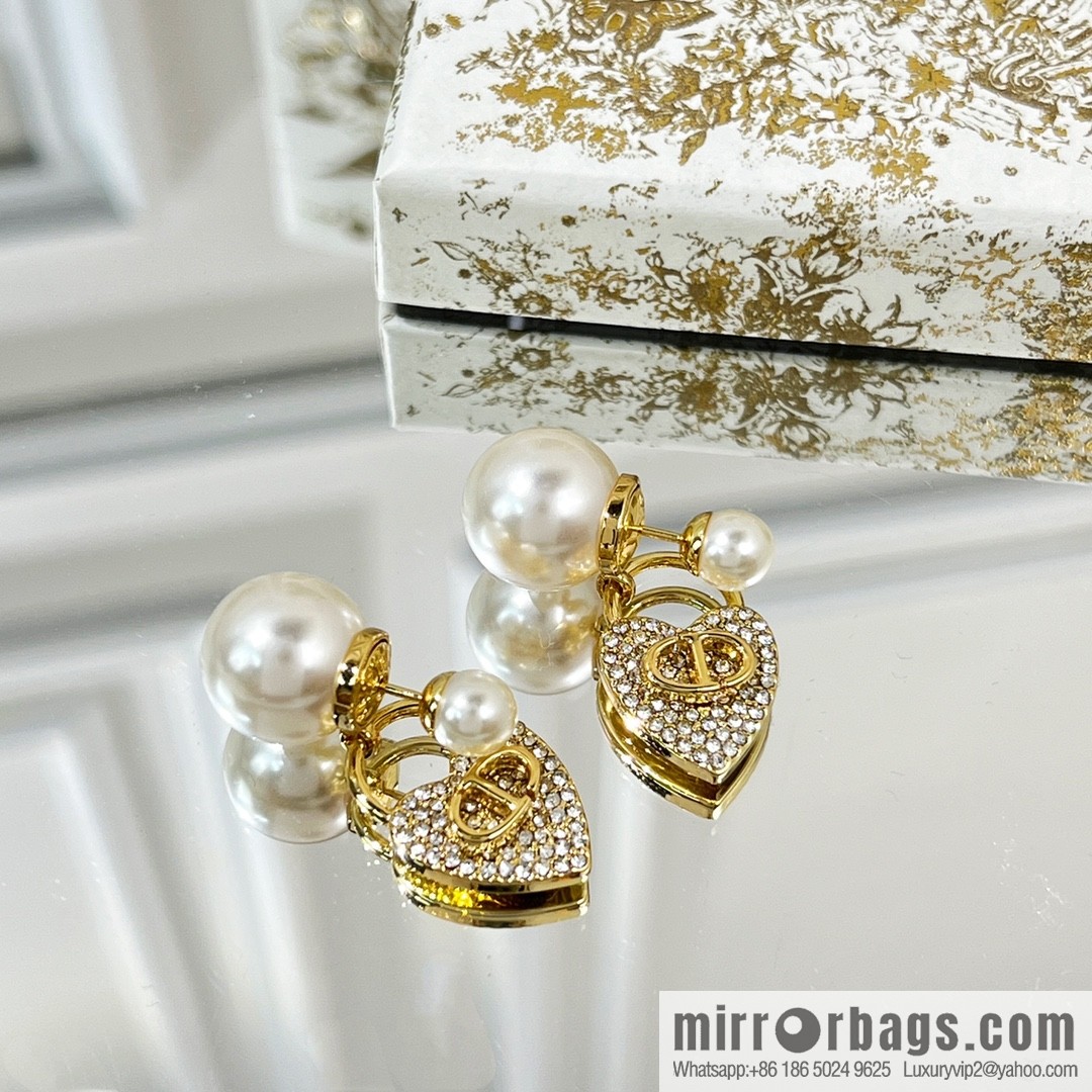 New ☑️ Dior CD full diamond peach heart size pearl stud earrings