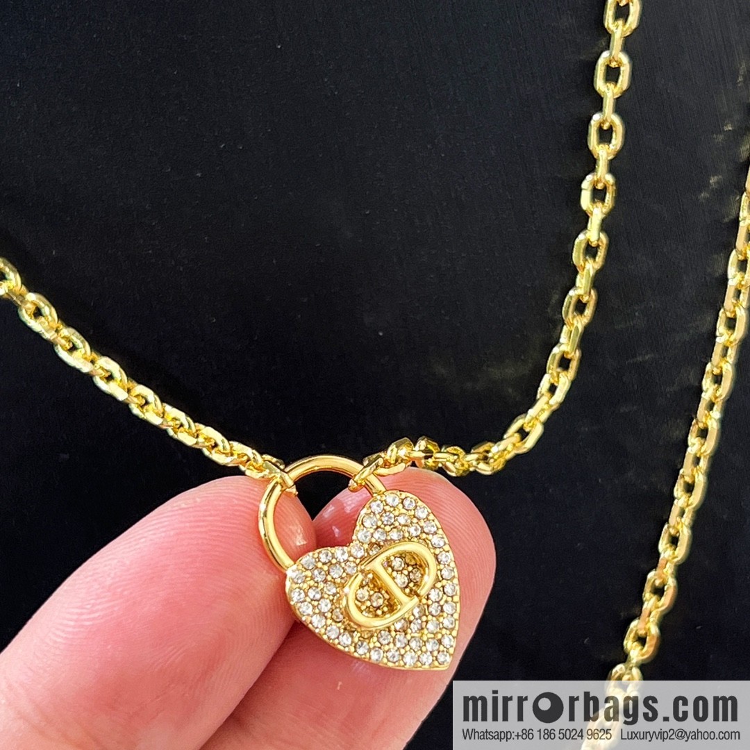 New ☑️ Dior CD full diamond peach heart necklace bracelet