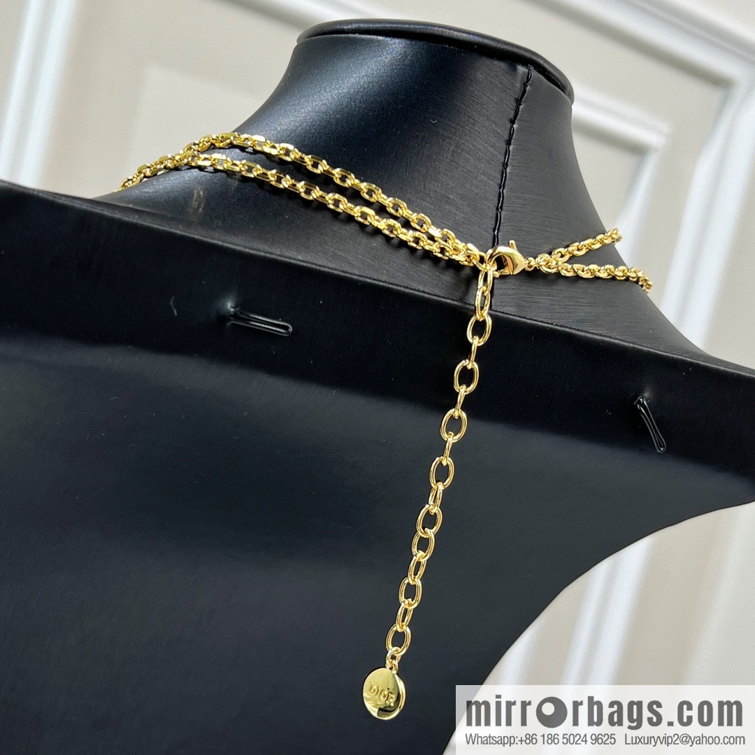 New ☑️ Dior CD full diamond peach heart necklace bracelet