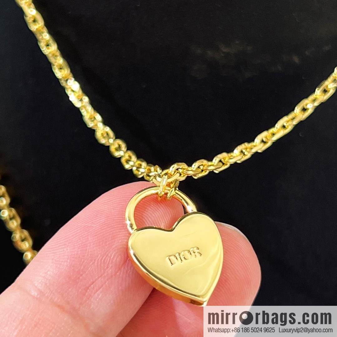 New ☑️ Dior CD full diamond peach heart necklace bracelet