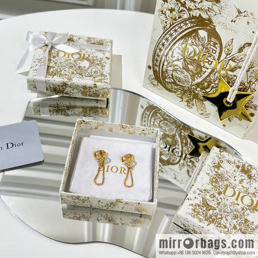 New ☑️ Dior CD fringed stud earrings