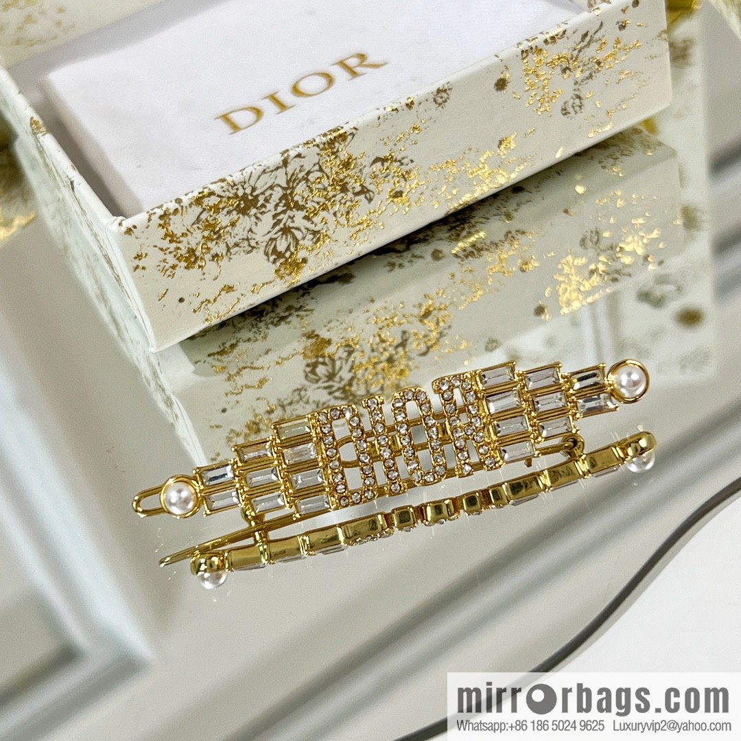 New ☑️ Dior full diamond letter hairpin hairpin