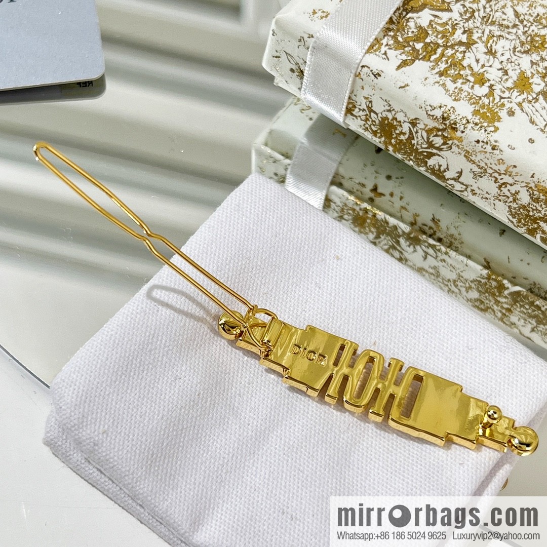 New ☑️ Dior full diamond letter hairpin hairpin