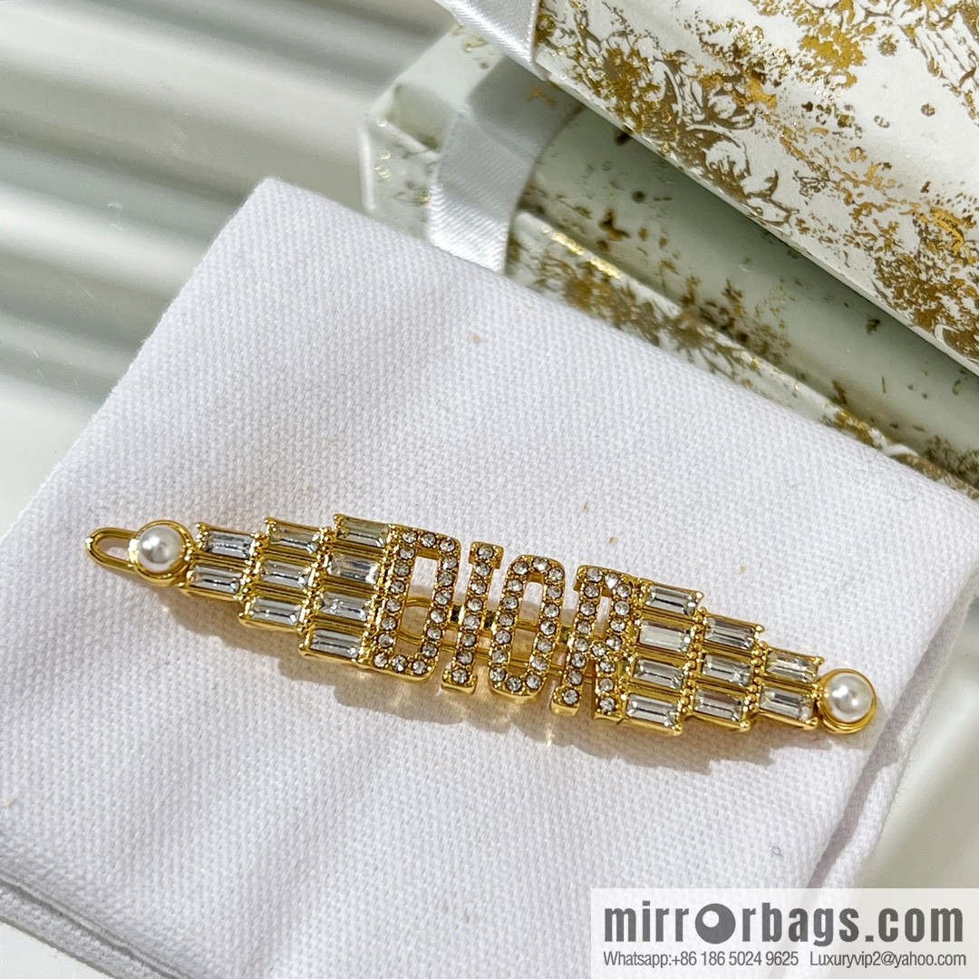 New ☑️ Dior full diamond letter hairpin hairpin