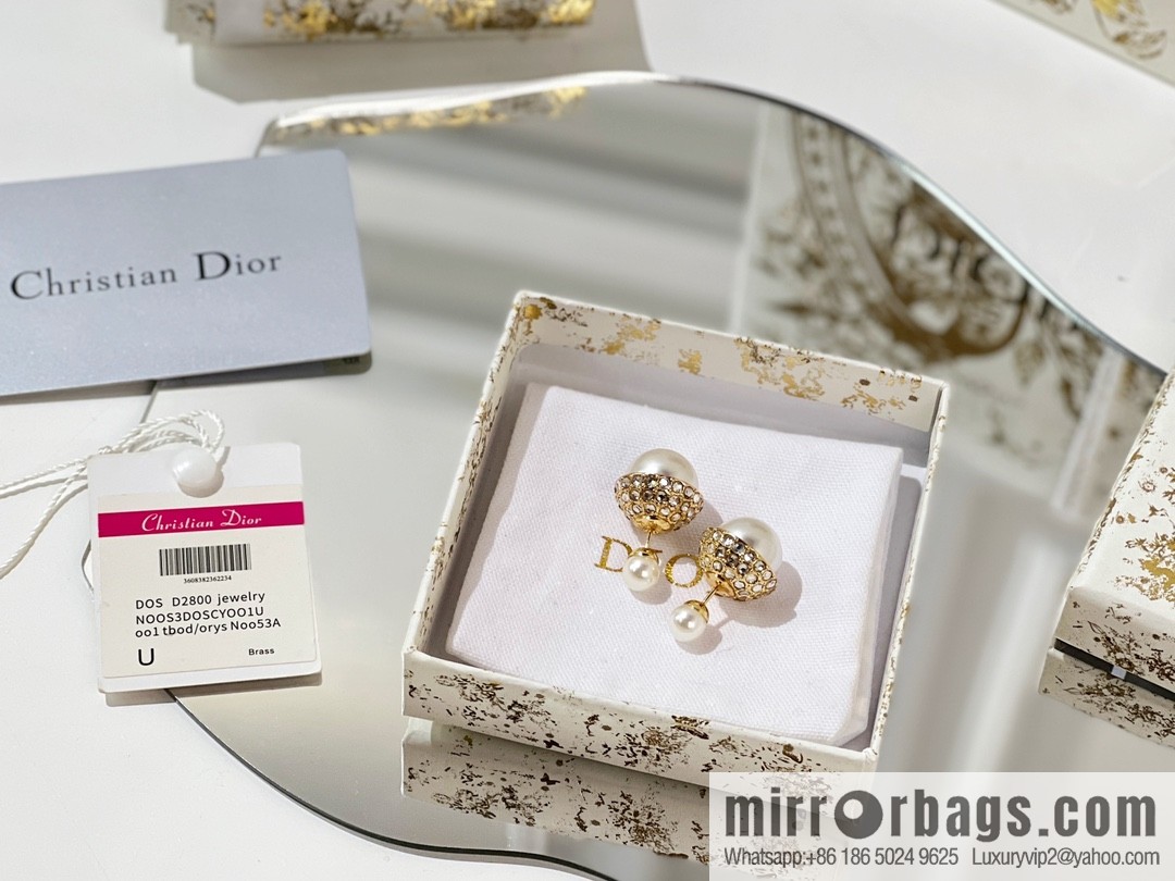 New ☑️ Dior full diamond size pearl stud earrings