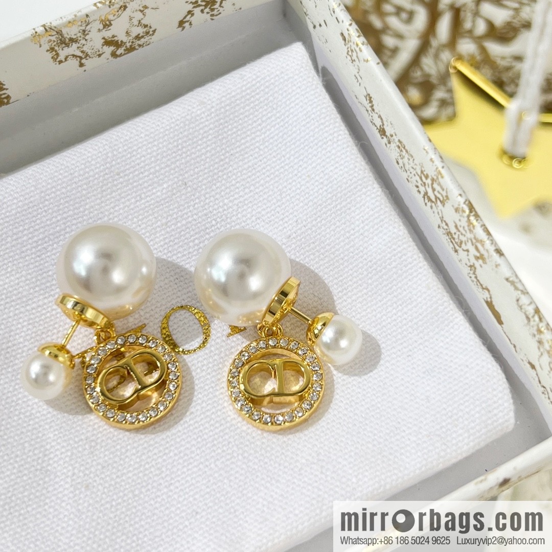 New ☑️ Dior CD full diamond size pearl stud earrings