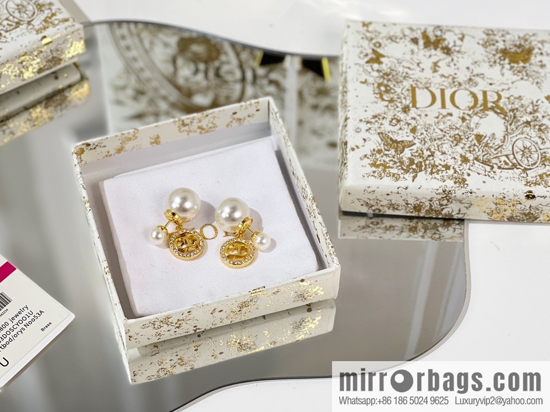 New ☑️ Dior CD full diamond size pearl stud earrings