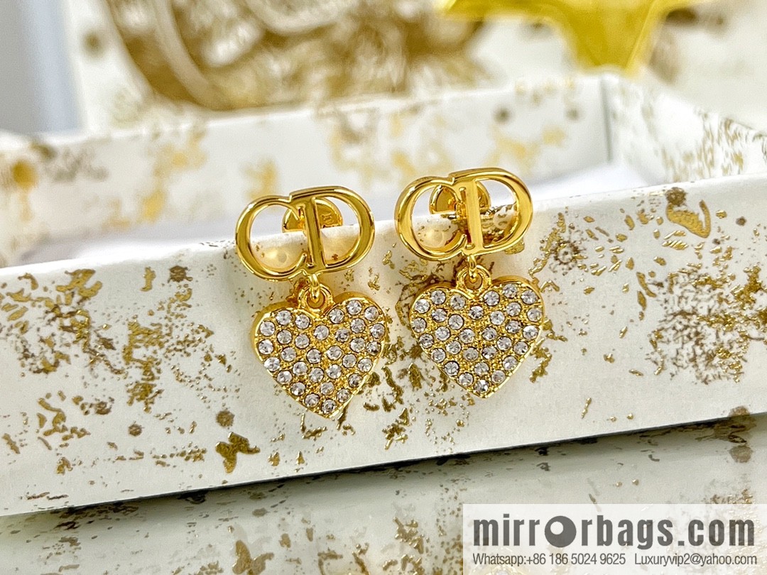 New ☑️ Dior CD full diamond peach heart stud earrings