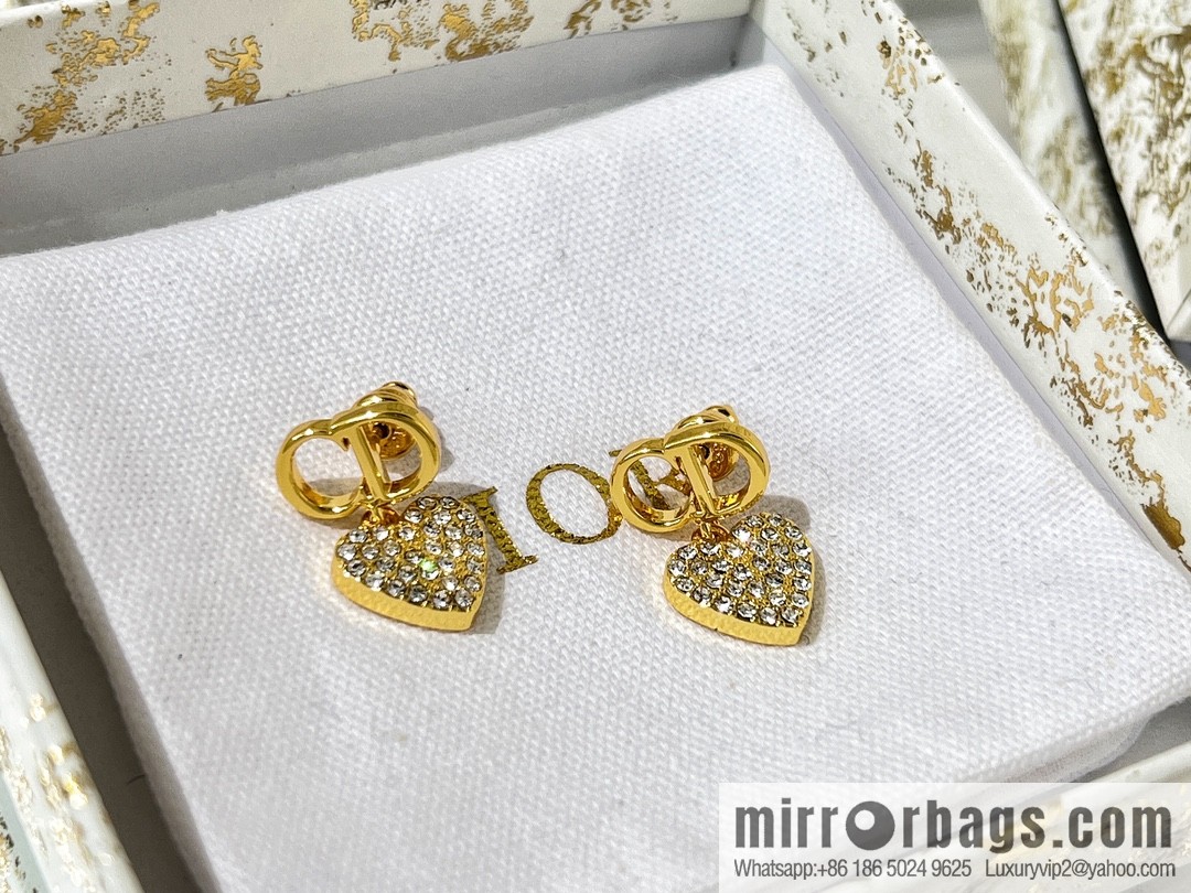 New ☑️ Dior CD full diamond peach heart stud earrings