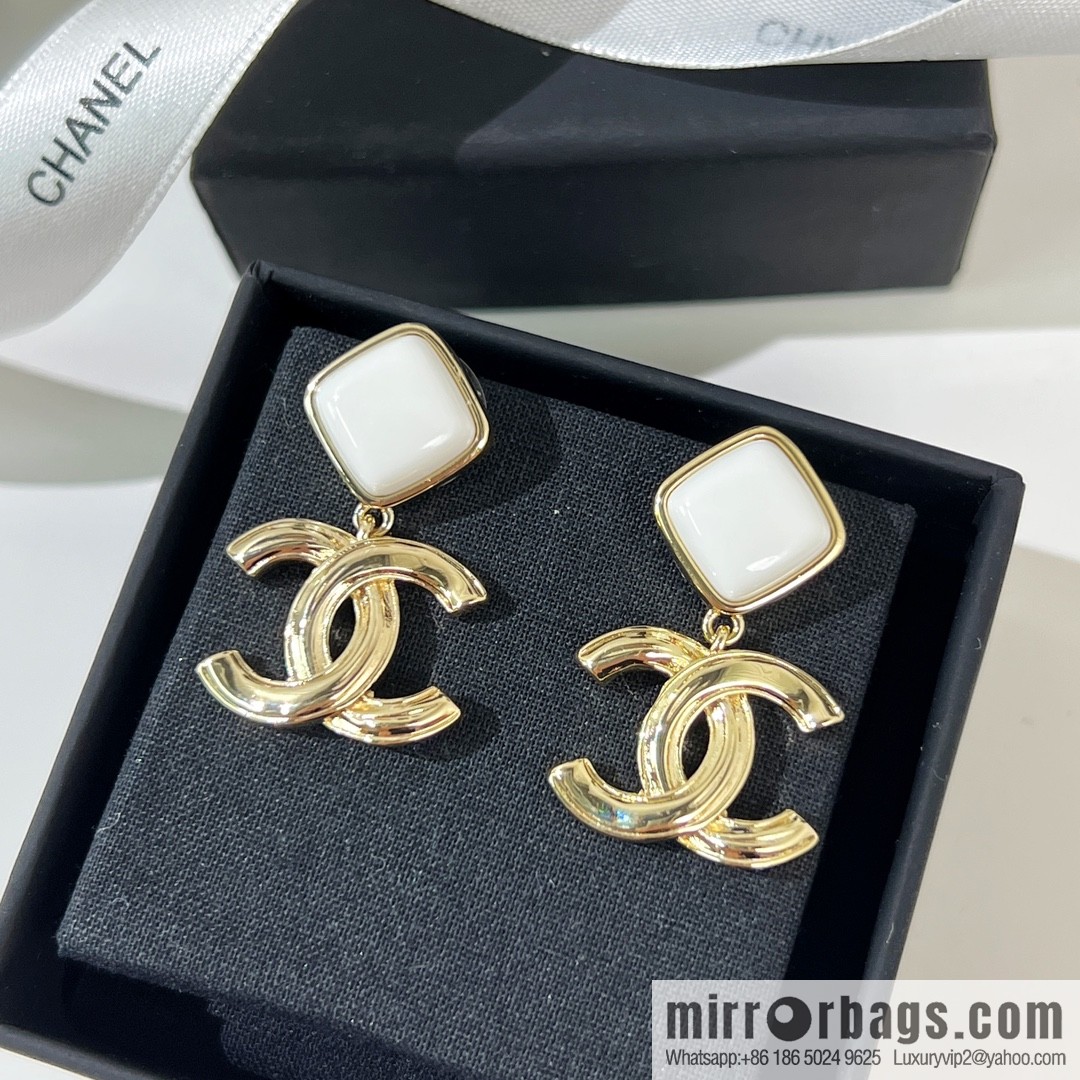New ☑️ Chanel double c white rhombus, stud earrings