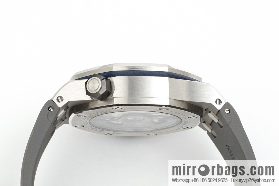 New 15720Calibre 4308 self-winding movement watch