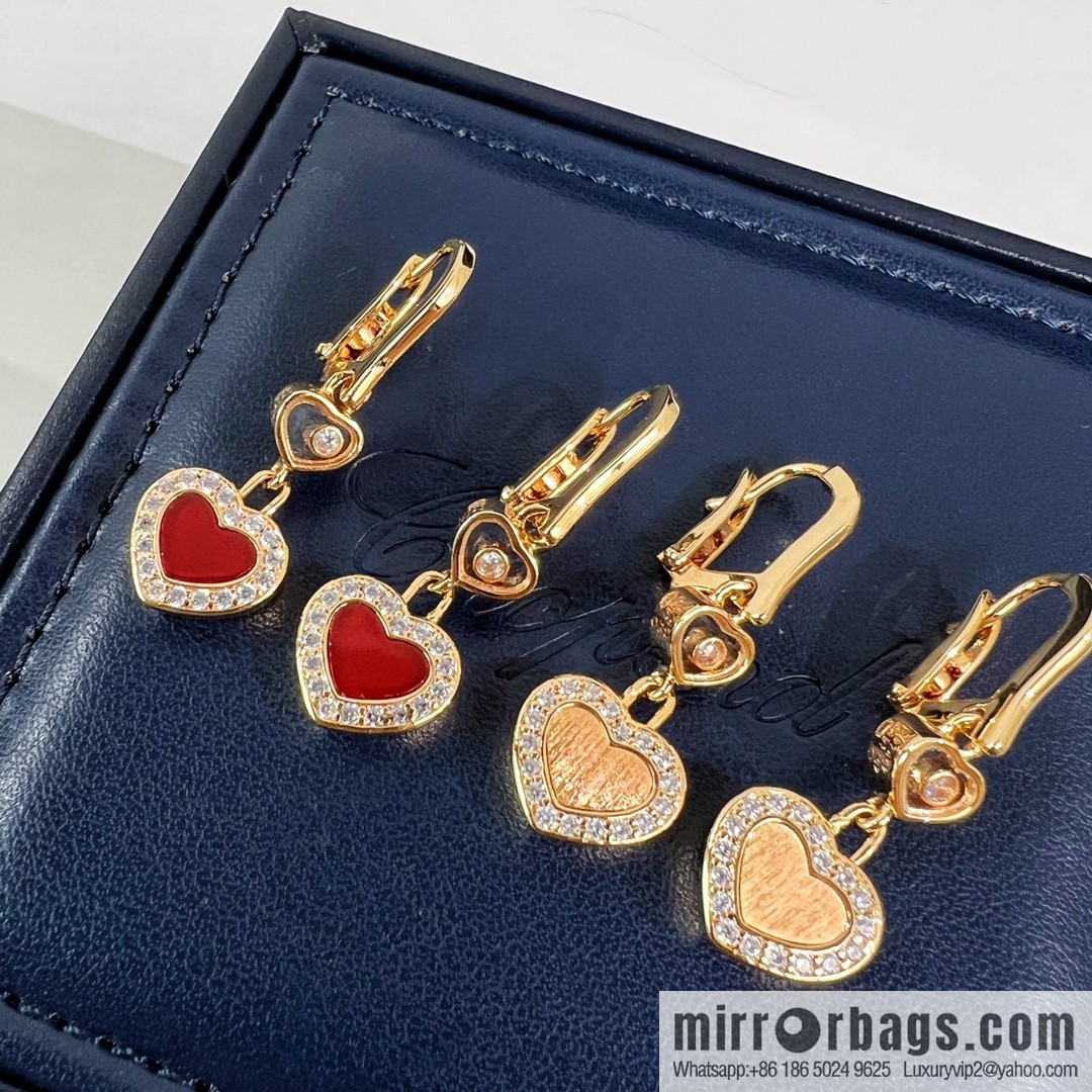 Chopard HAPPY DIAMONDS ICONS love stud earrings