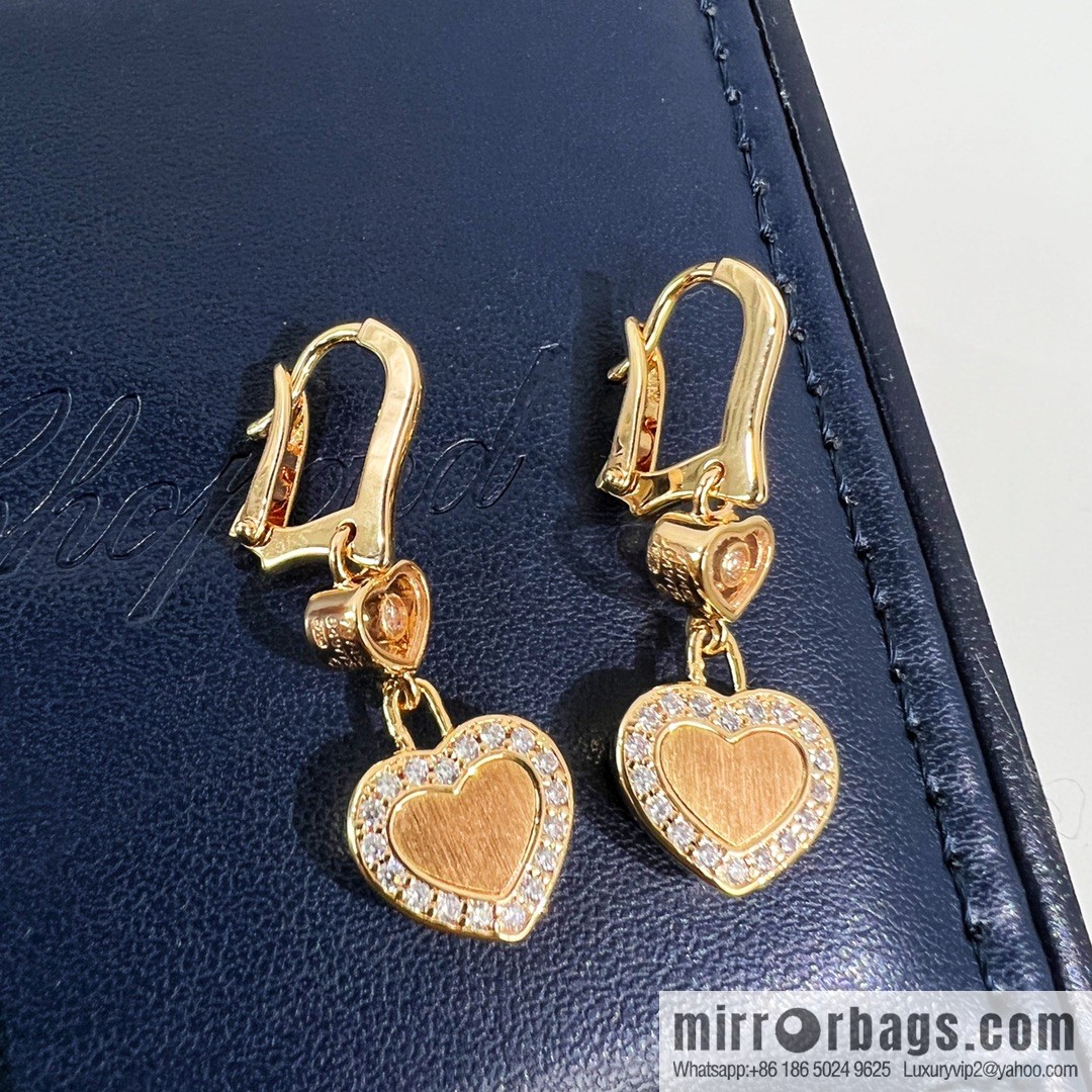 Chopard HAPPY DIAMONDS ICONS love stud earrings