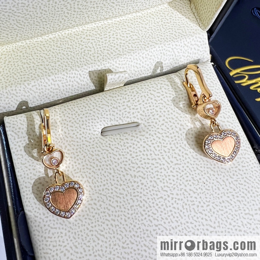 Chopard HAPPY DIAMONDS ICONS love stud earrings