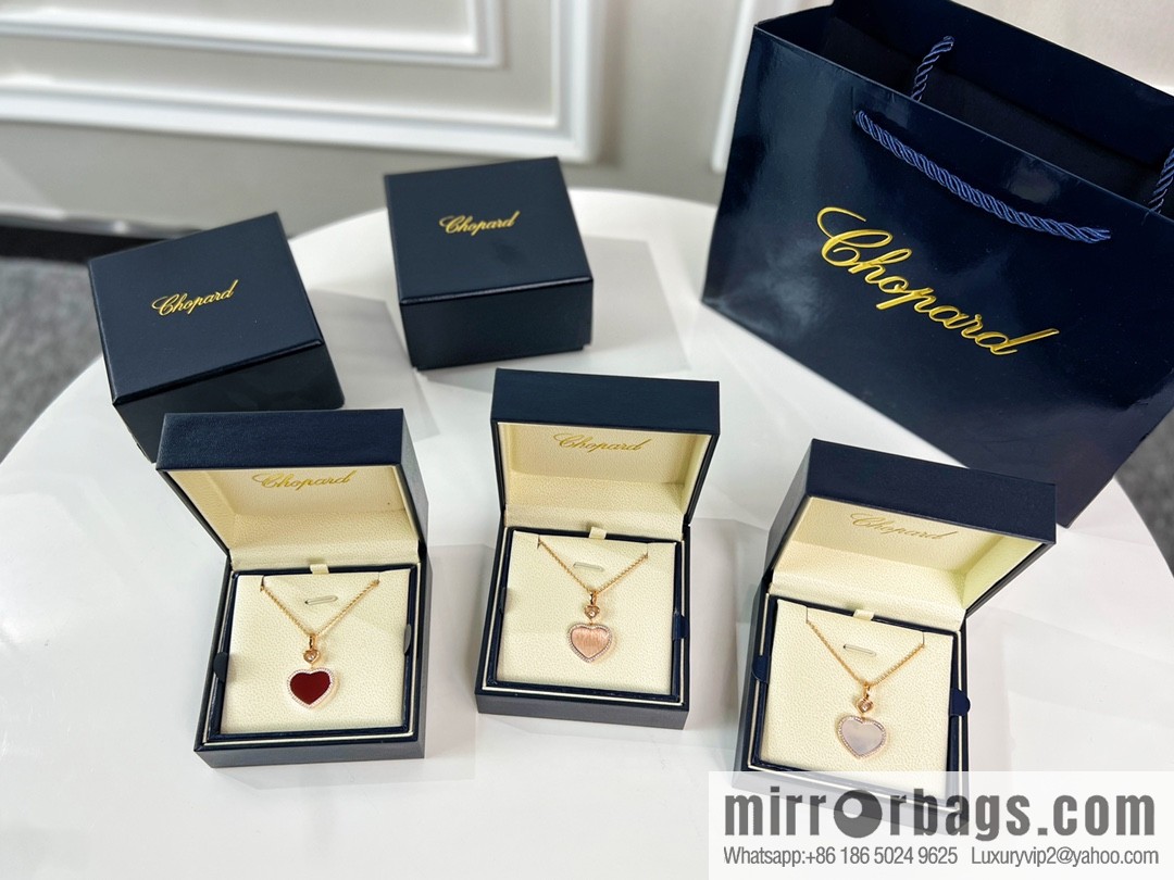 Chopard HAPPY HEARTS love necklace