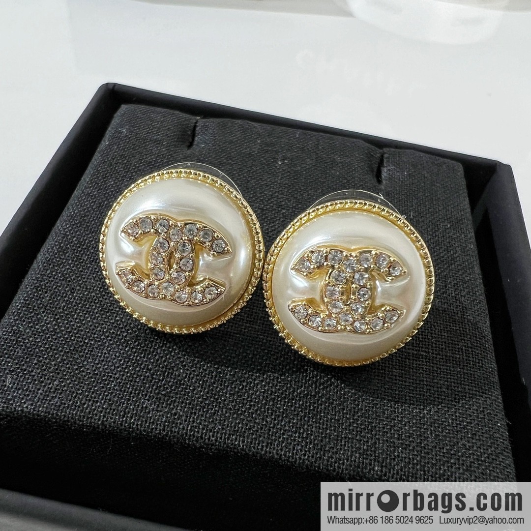 New ☑️ Chanel double c round stud earrings