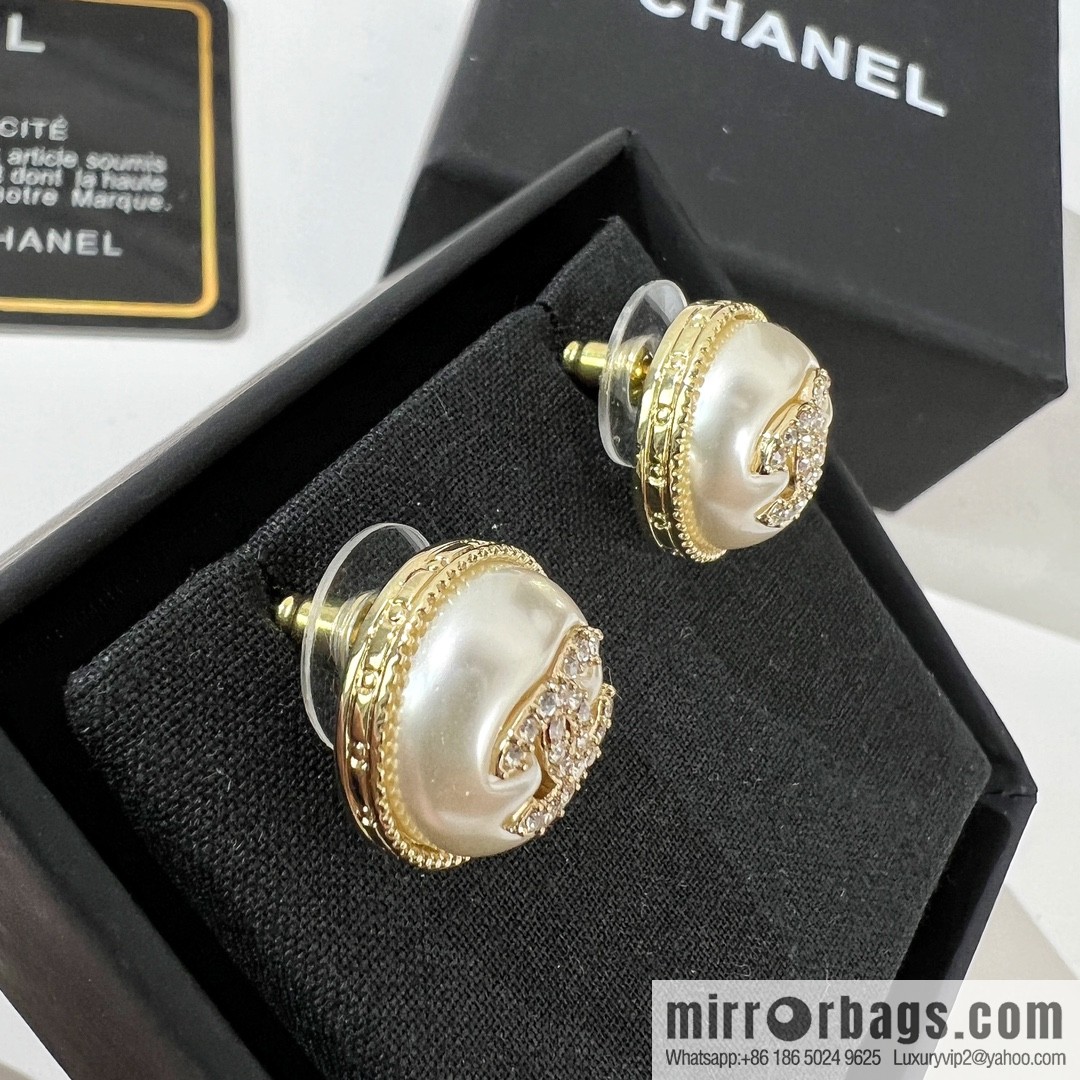 New ☑️ Chanel double c round stud earrings