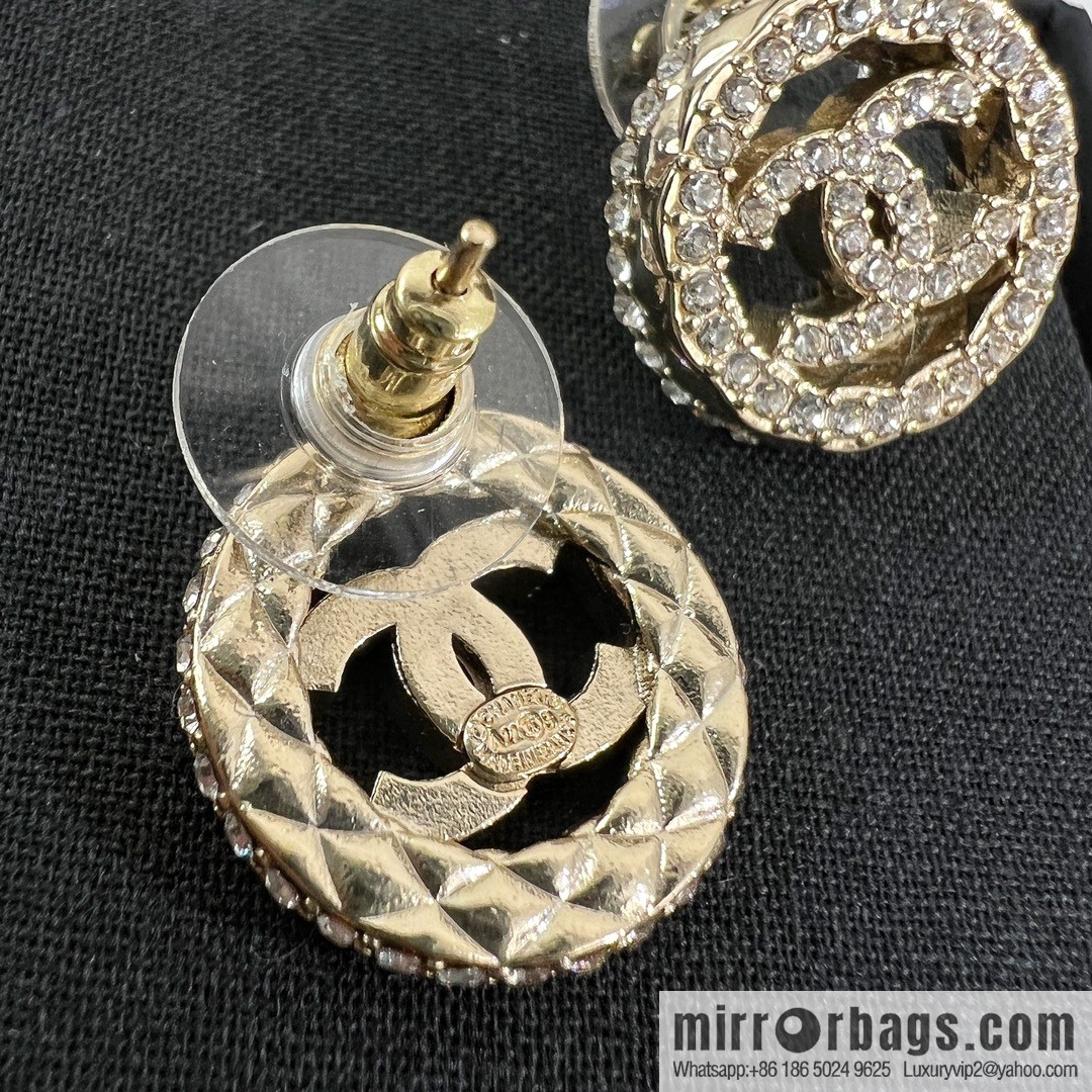 New ☑️ Chanel double c round full diamond stud earrings