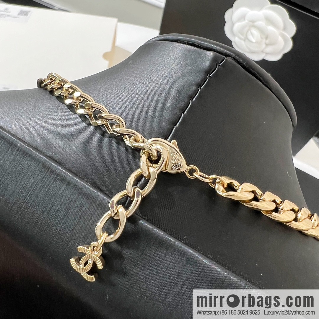New ☑️ Chanel choker 5 word perfume bottle pearl necklace necklace necklace