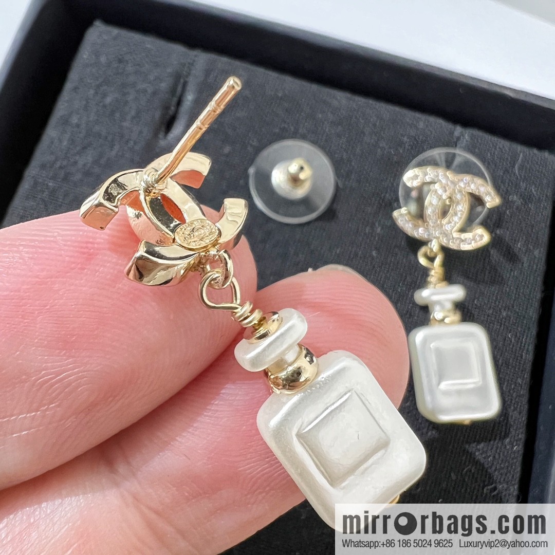 New ☑️ Chanel double c perfume bottle stud earrings