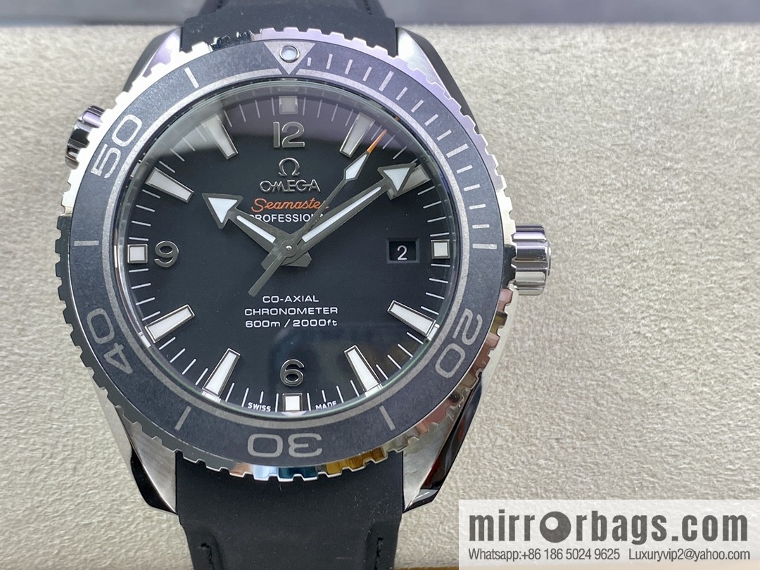 Omega, Ocean Universe 600 meters, Seamaster 600 meters series is equipped with a stable 8500 movement automatic mechanical men's watch