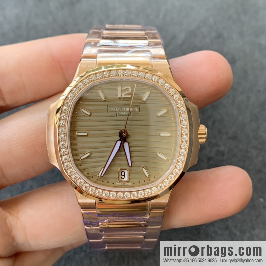 Patek Philippe Sports Elegance Series Nautilus Women's 7118 Model 1. New Customized Edition Cal.324SC Integrated Self-winding Movement