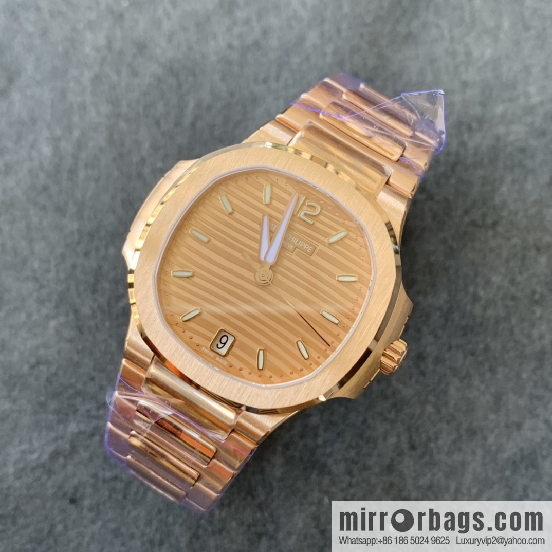 Patek Philippe Sports Elegance Series Nautilus Women's 7118 Model 1. New Customized Edition Cal.324SC Integrated Self-winding Movement