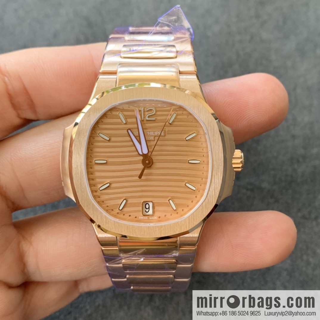 Patek Philippe Sports Elegance Series Nautilus Women's 7118 Model 1. New Customized Edition Cal.324SC Integrated Self-winding Movement