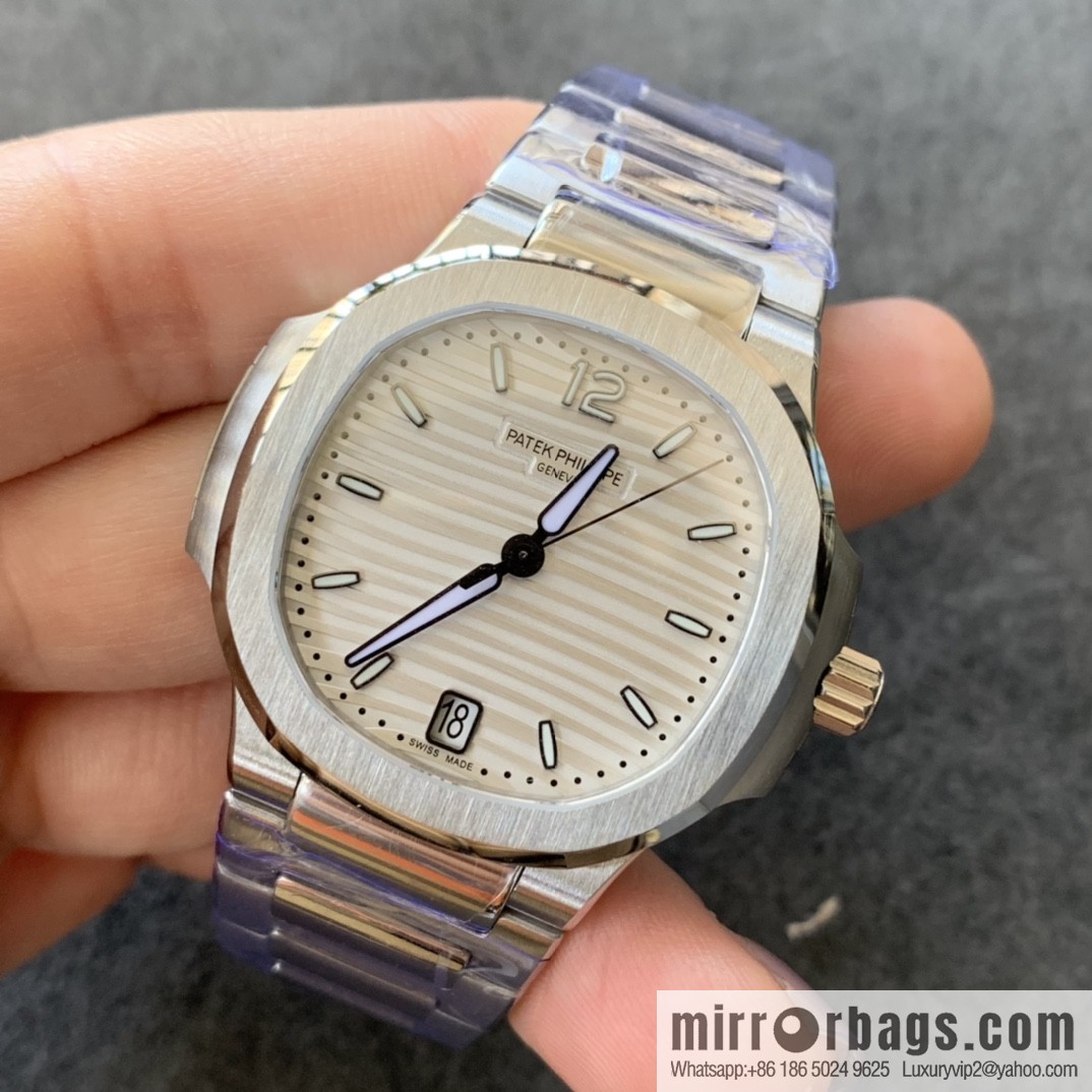 Patek Philippe Sports Elegance Series Nautilus Women's 7118 Model 1. New Customized Edition Cal.324SC Integrated Self-winding Movement