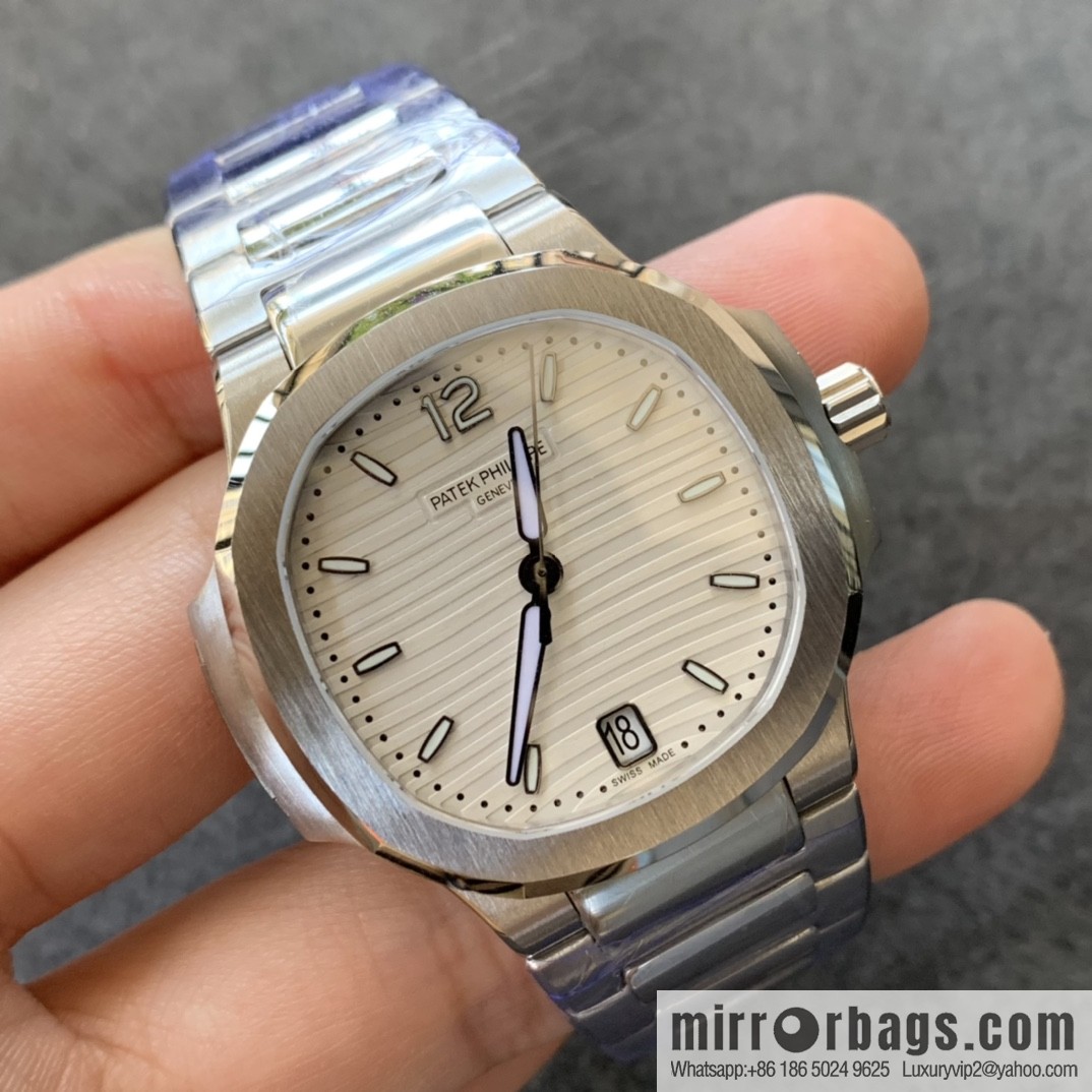 Patek Philippe Sports Elegance Series Nautilus Women's 7118 Model 1. New Customized Edition Cal.324SC Integrated Self-winding Movement