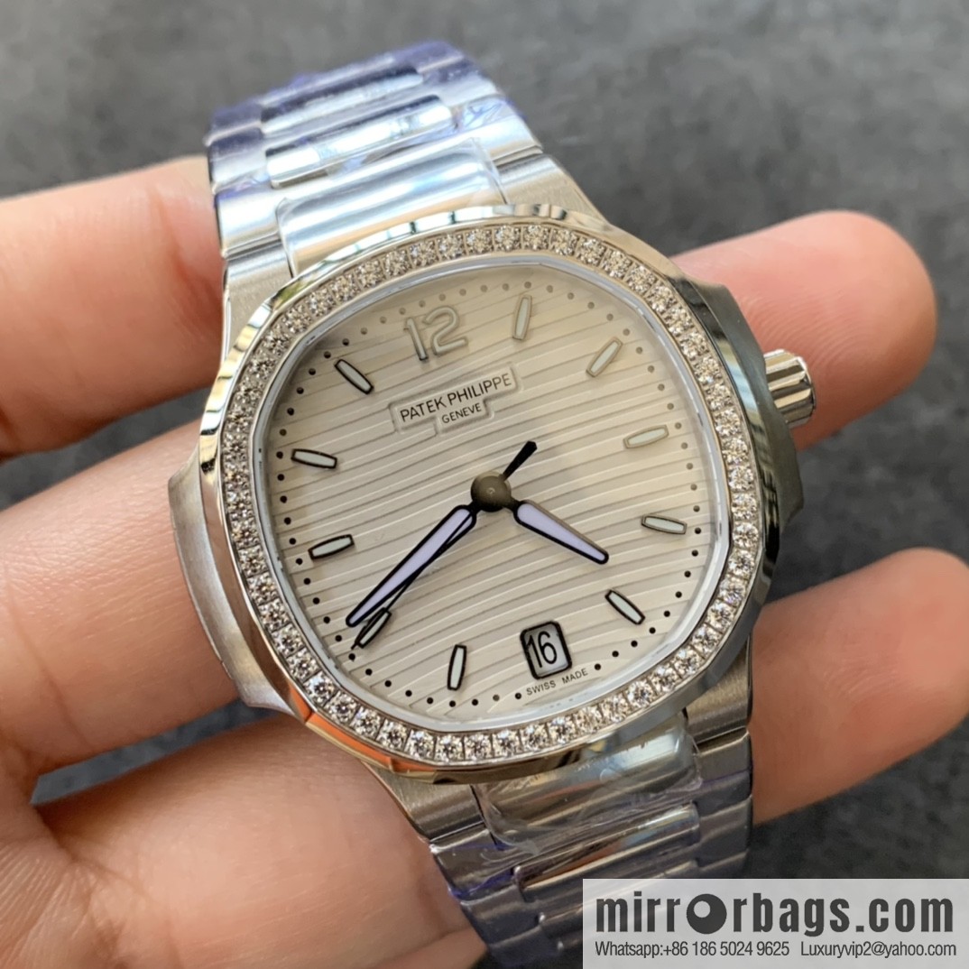 Patek Philippe Sports Elegance Series Nautilus Women's 7118 Model 1. New Customized Edition Cal.324SC Integrated Self-winding Movement