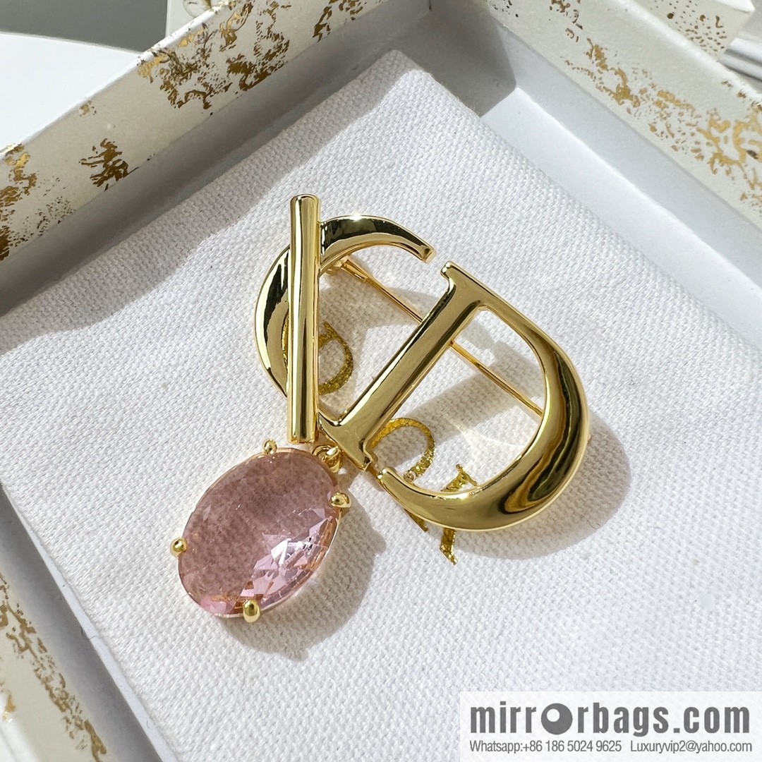 New ☑️ Dior CD pink diamond brooch