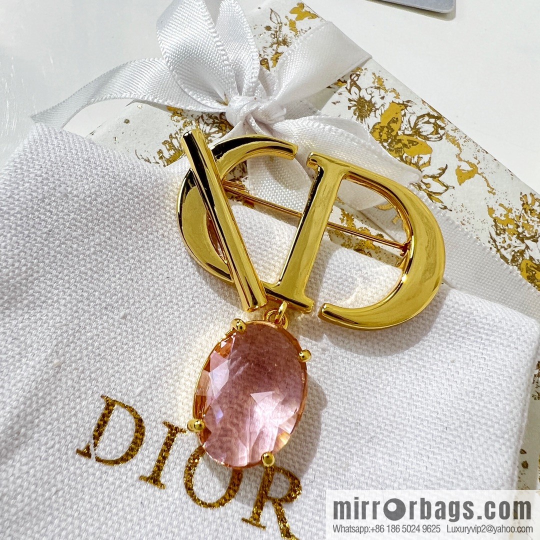 New ☑️ Dior CD pink diamond brooch