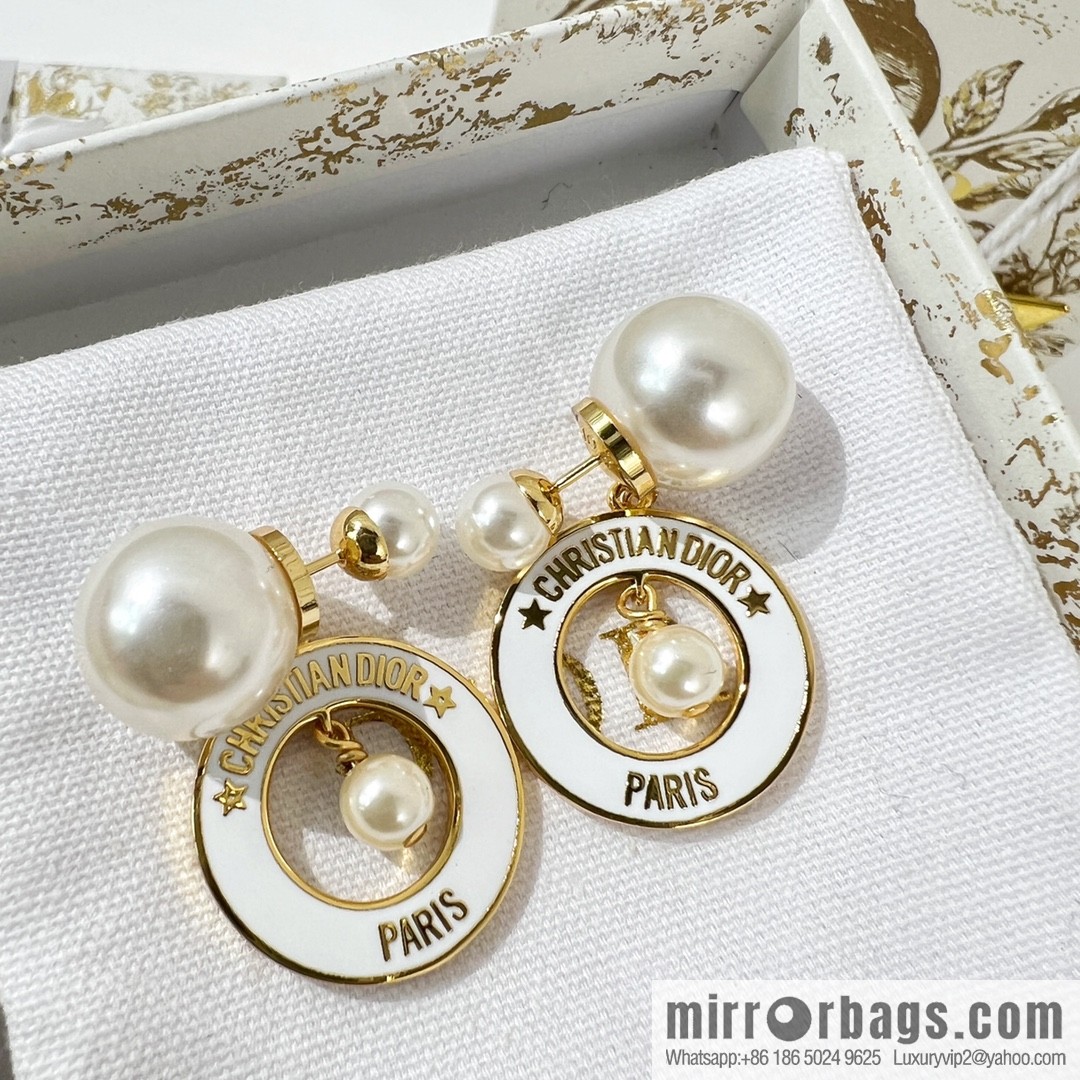 New ☑️ Dior size pearl stud earrings