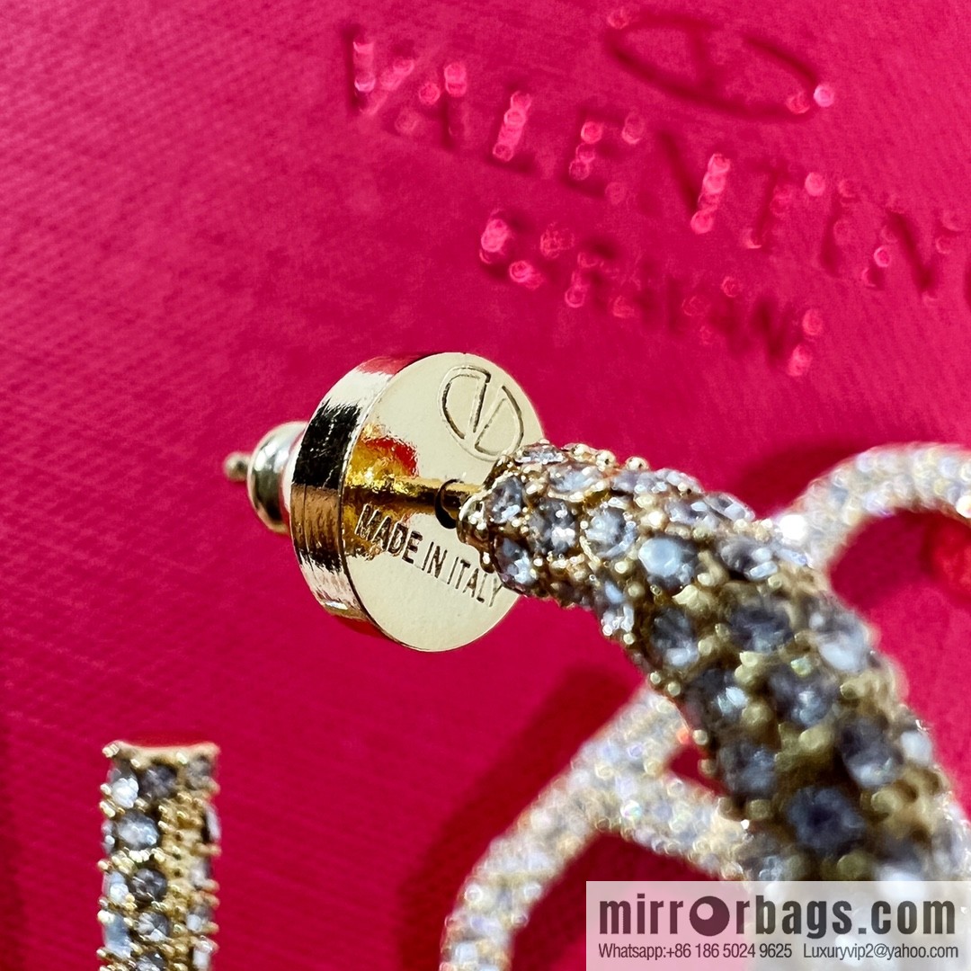 New ☑️ Valentino full diamond earrings