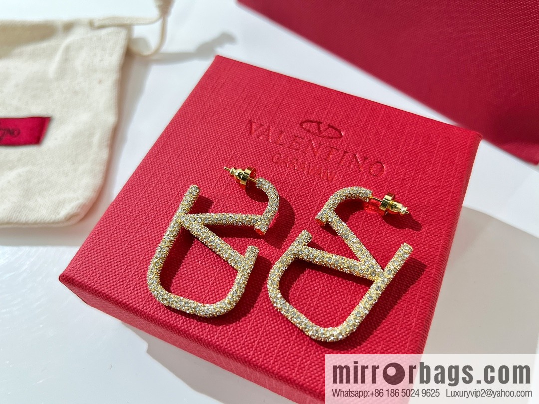 New ☑️ Valentino full diamond earrings