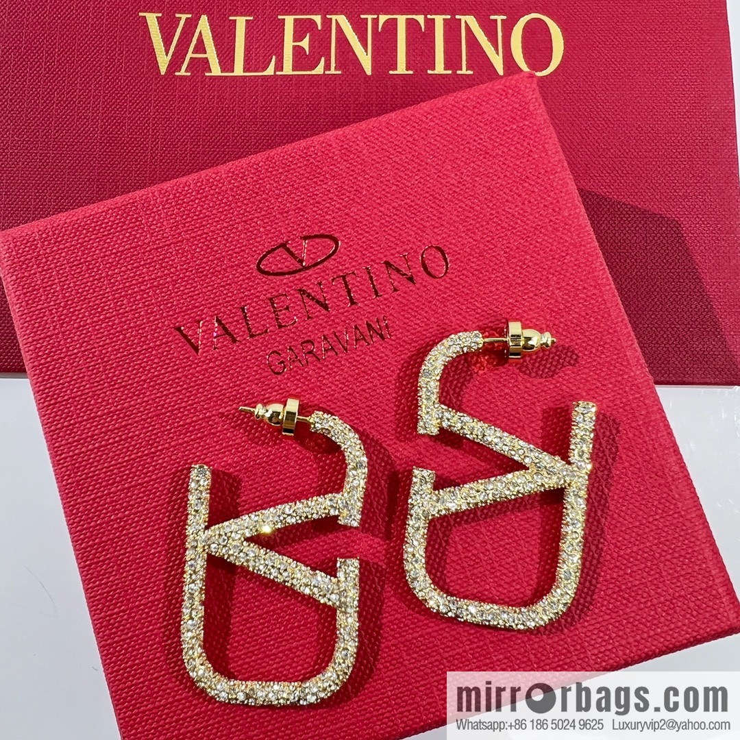 New ☑️ Valentino full diamond earrings