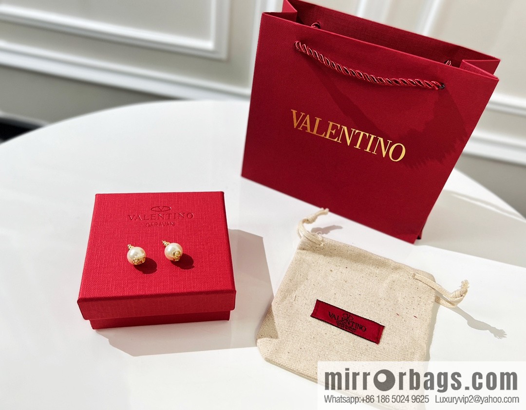 New ☑️ Valentino pearl earrings