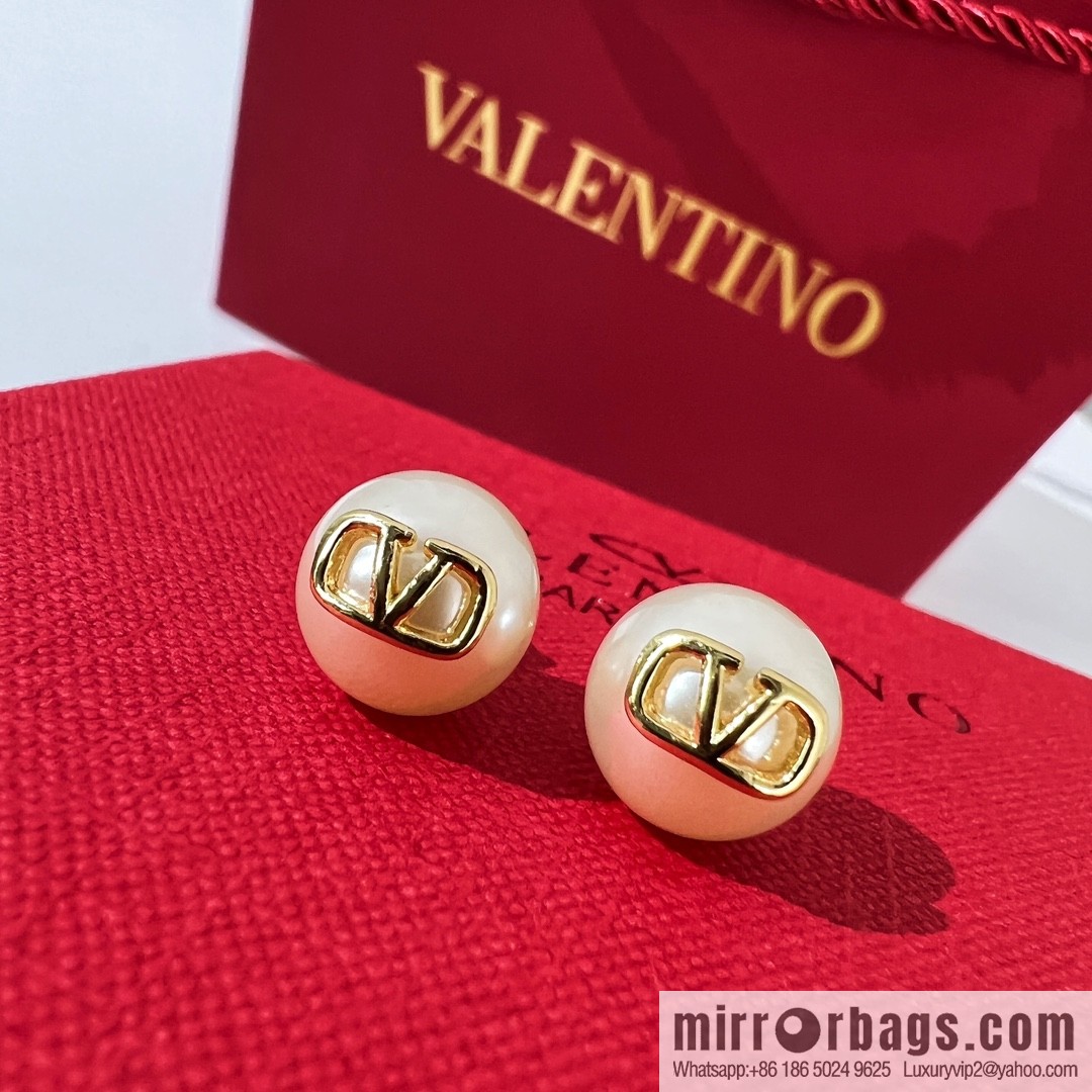 New ☑️ Valentino pearl earrings