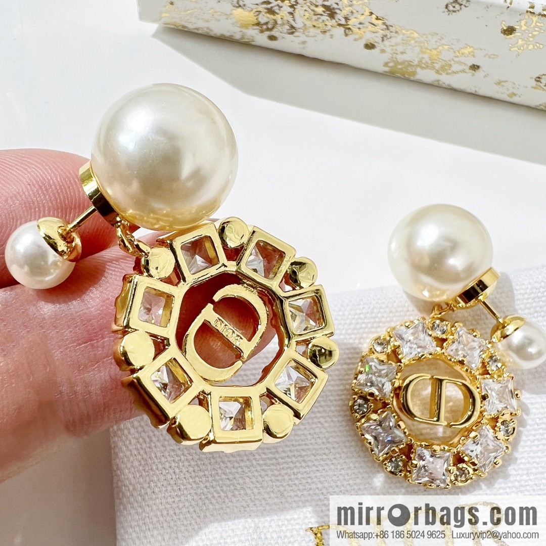 New ☑️ Dior CD full diamond size pearl stud earrings