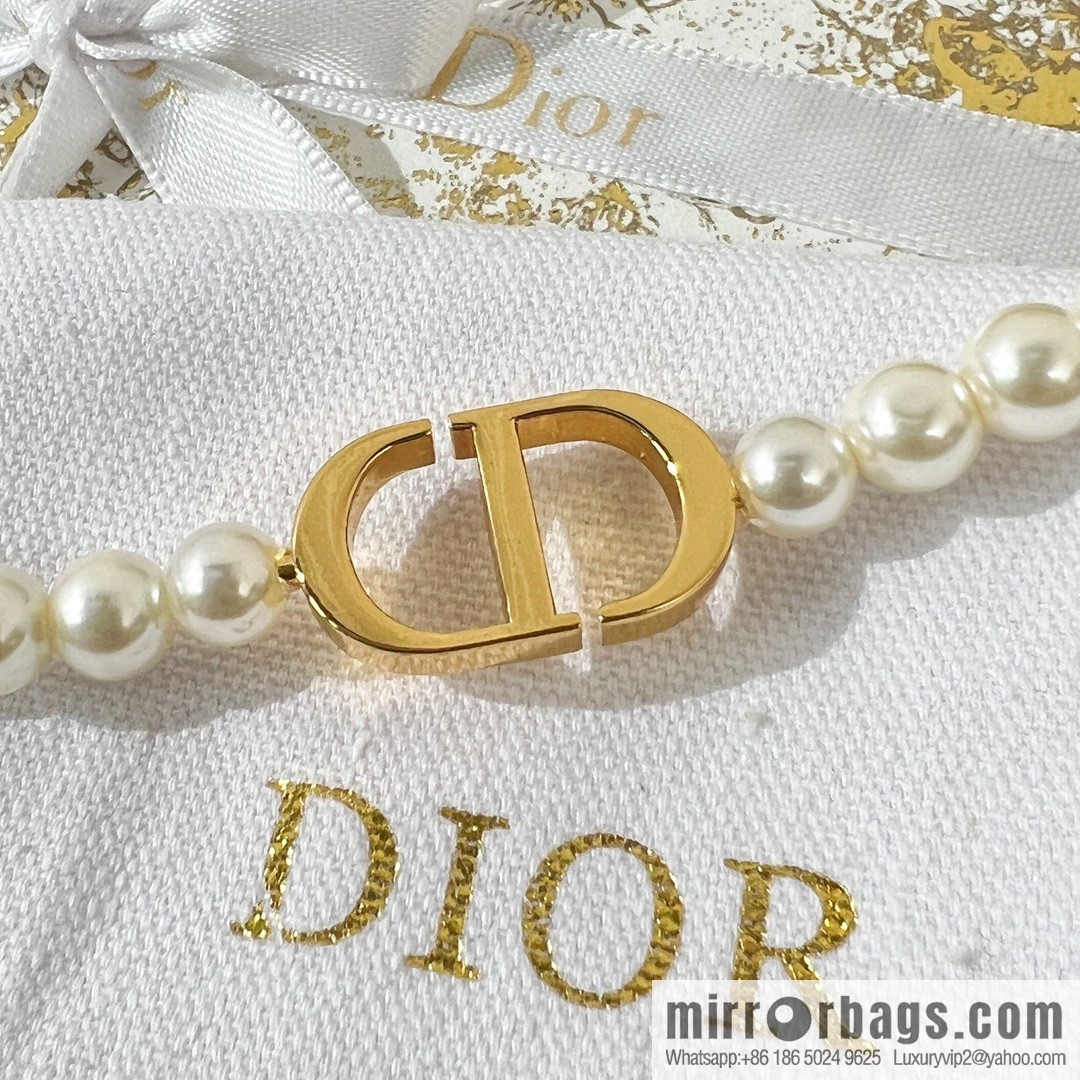 New ☑️ Dior CD pearl necklace