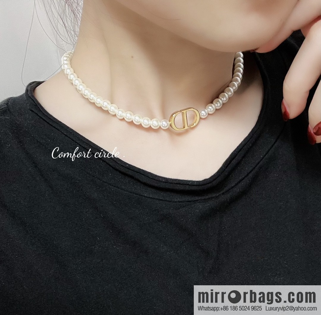 New ☑️ Dior CD pearl necklace