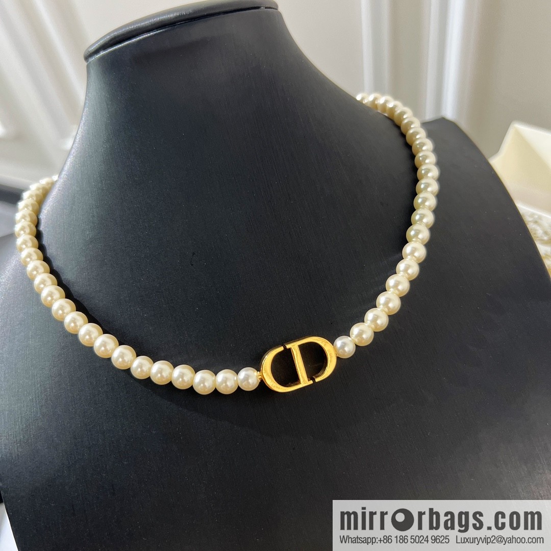 New ☑️ Dior CD pearl necklace