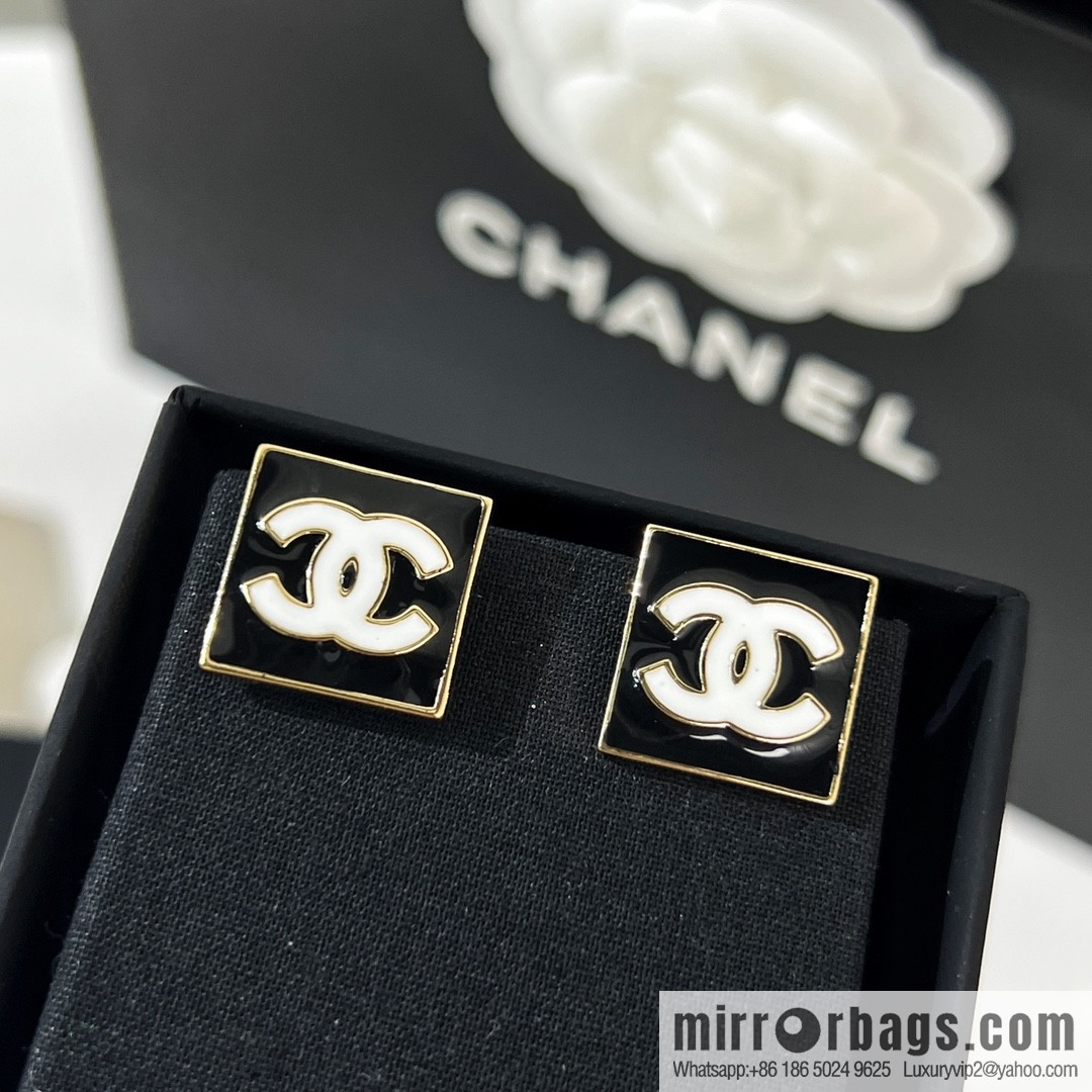 New ☑️ Chanel double c square stud earrings