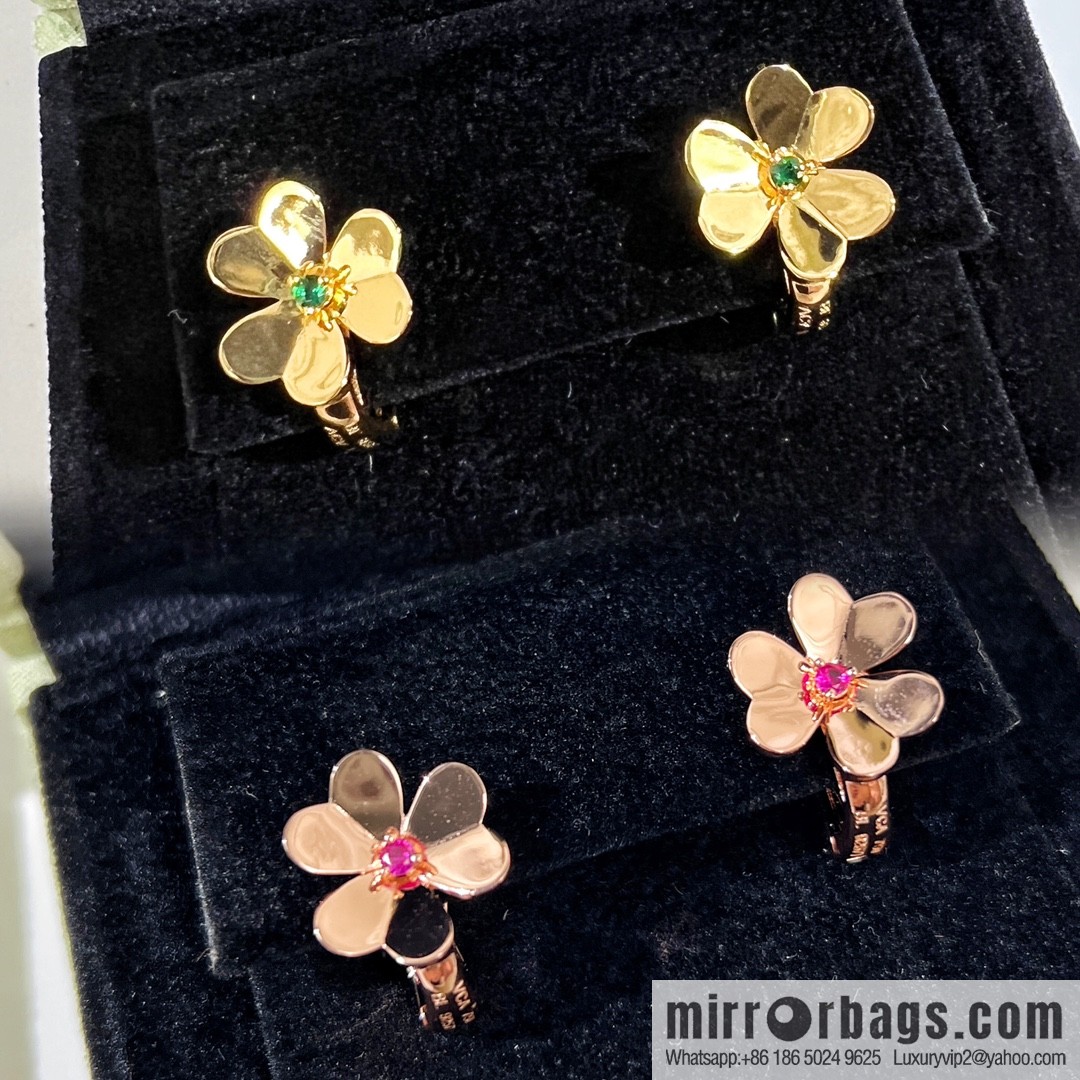 Van Cleef & Arpels Frivole Clover ☘️ necklace