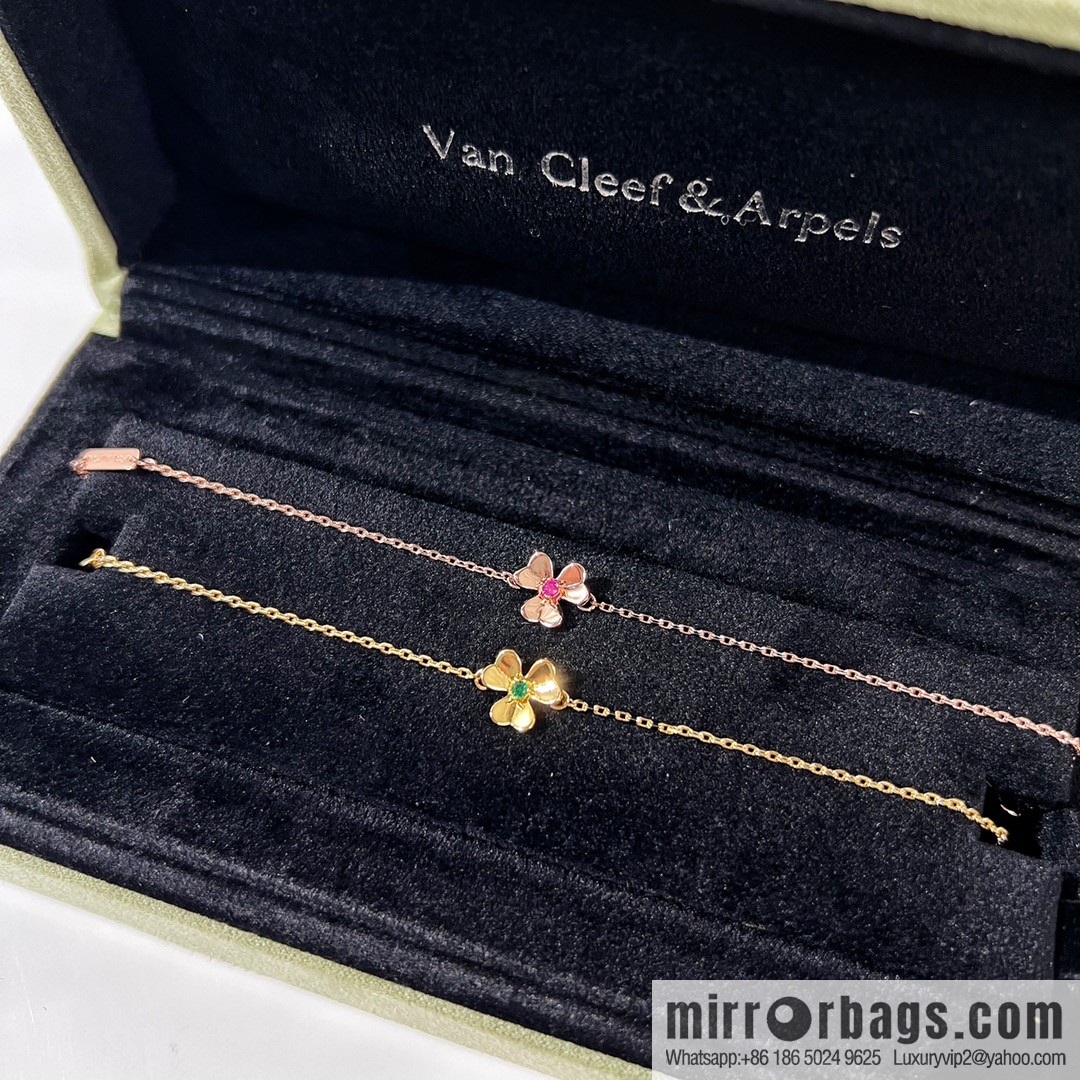 Van Cleef & Arpels Frivole Clover ☘️ necklace