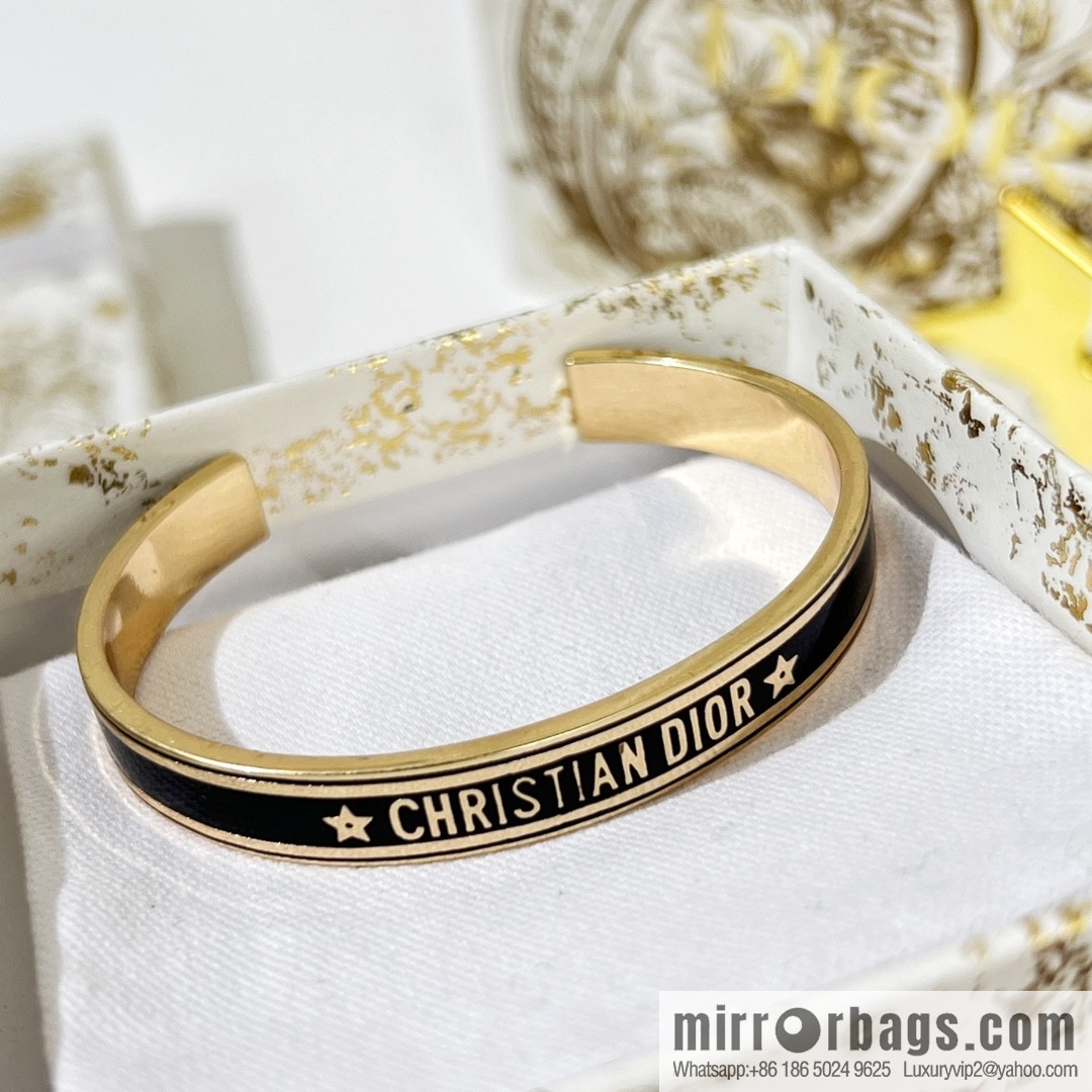 New ☑️ Dior Letter Opening Bracelet
