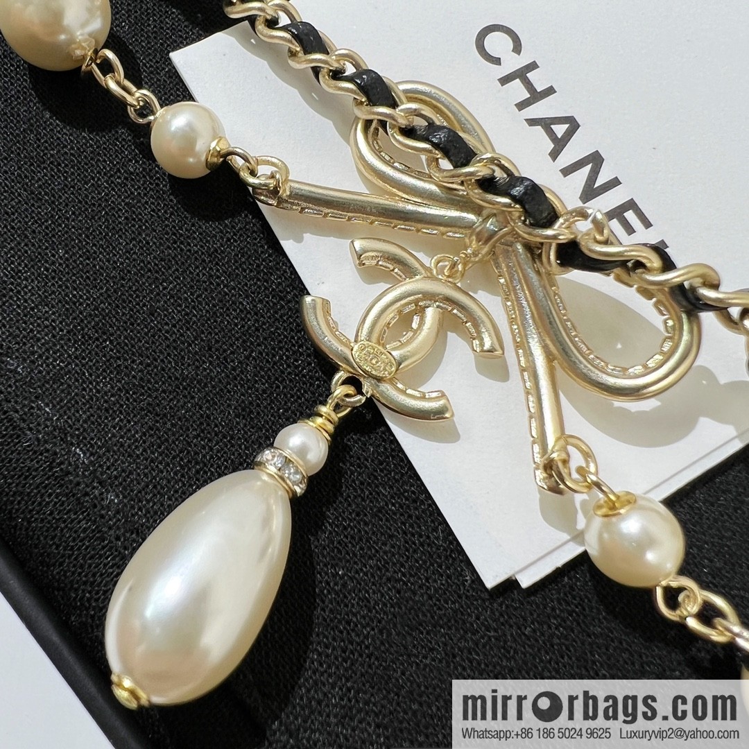 New ☑️ Chanel Double C Bow Double Pearl Necklace