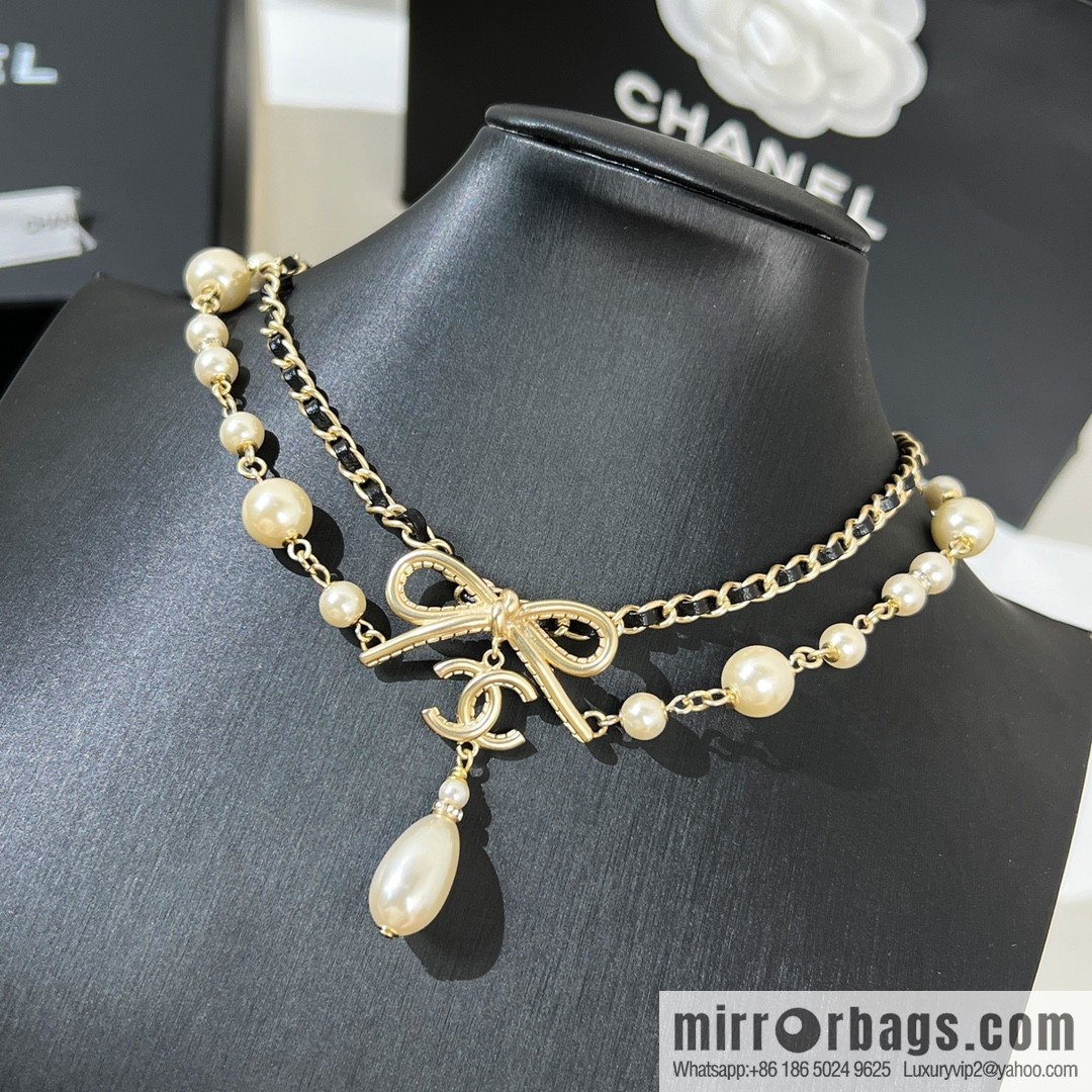 New ☑️ Chanel Double C Bow Double Pearl Necklace